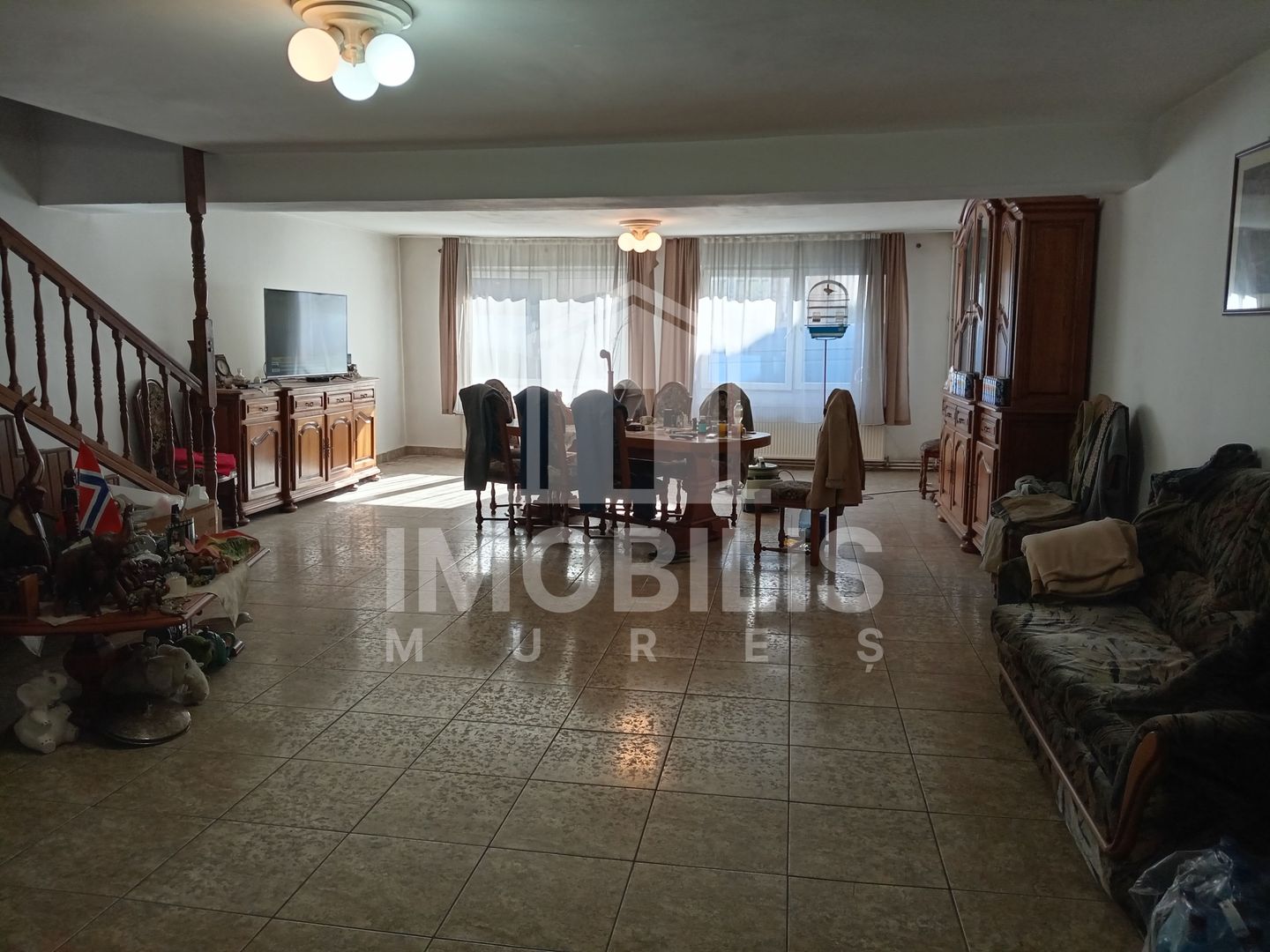 Casa cu 2 corpuri de cladire | zona 7 Noiembrie - Poză 1