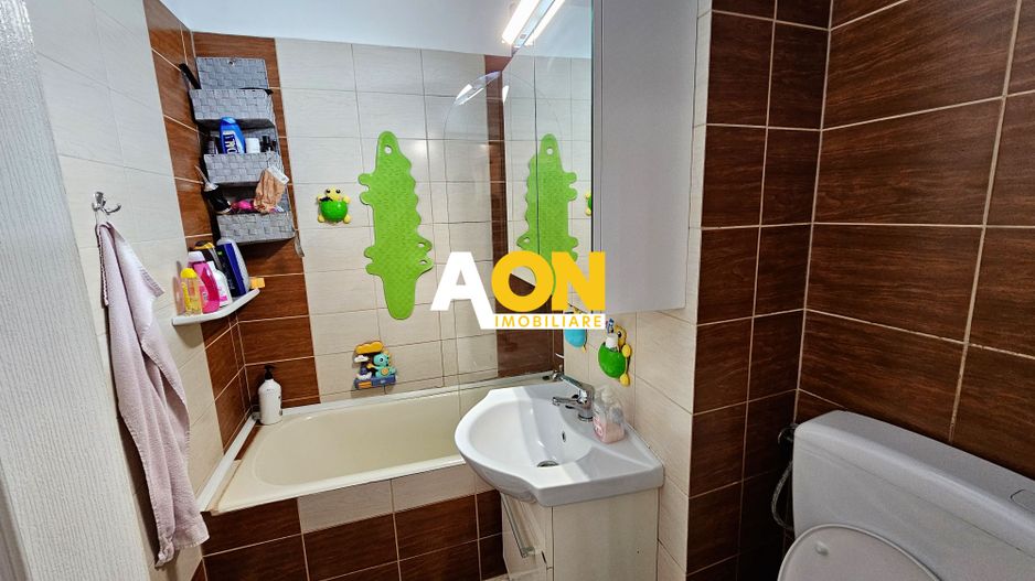 Apartament cu 2 dormitoare, etaj 3, mobilat, utilat, cu boxa, Ampoi 1 - Poză 5