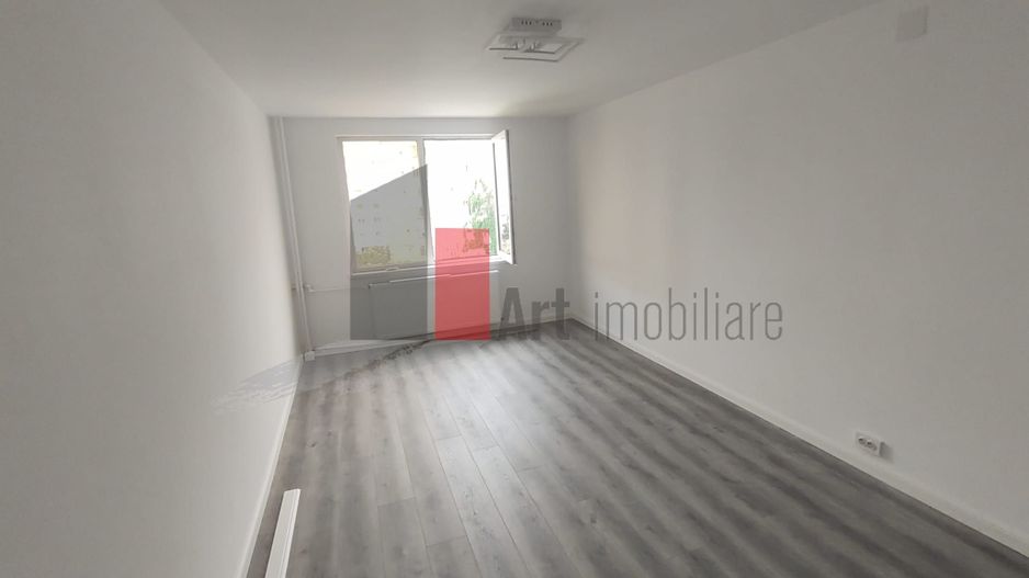 Vânzare apartament 3 camere Apărătorii Patriei - Spiru Haret - Poză 5