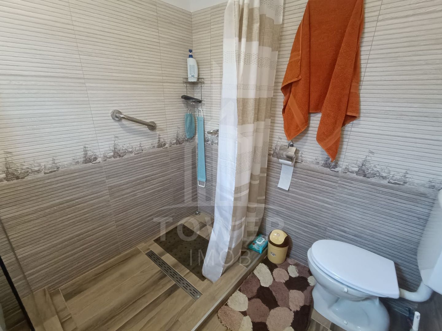 Casă de vânzare în satul Roșia cu vedere panoramică spre Munții Făgăras - Poză 26