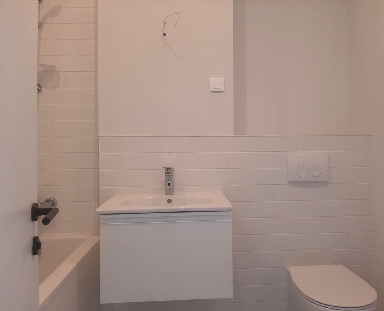 Vanzare Apartament modern cu 2 camere etaj 3 langa Petrom City - Poză 14