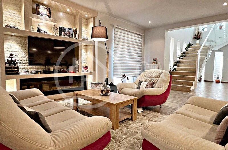 Casa de vanzare cu 5 camere in Santandrei, Oradea - Poză 3