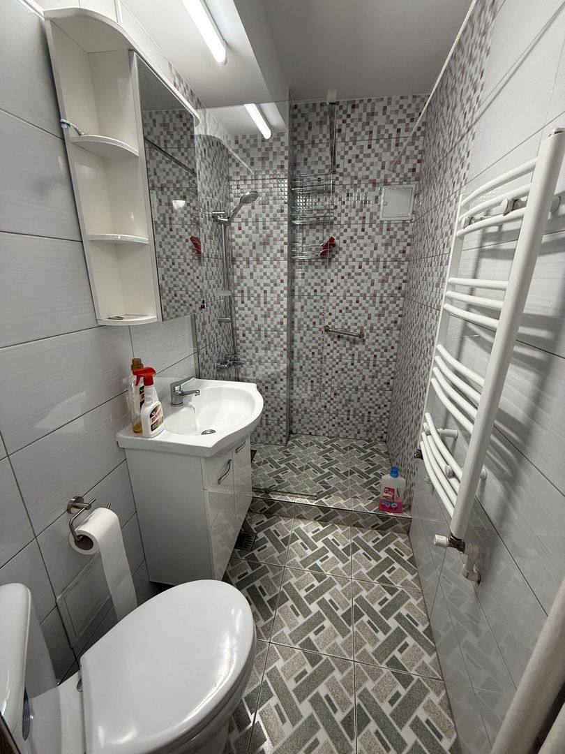 Ap 2 cam mobilat/utilat, complet renovat- etaj 2-bloc 6 etaje - Poză 9