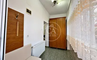 Casă de închiriat cu 3 camere în zona Centrală, Oradea. - Poză 11