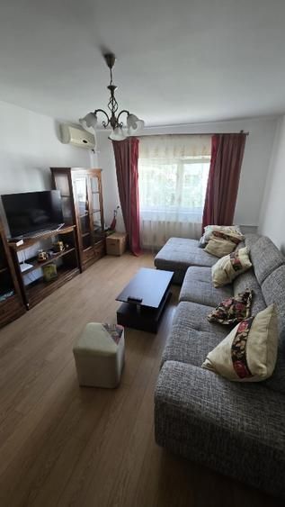 Apartament 2 camere de vânzare, Aviatiei, etaj 3/4, loc parcare inclus - Poză 5