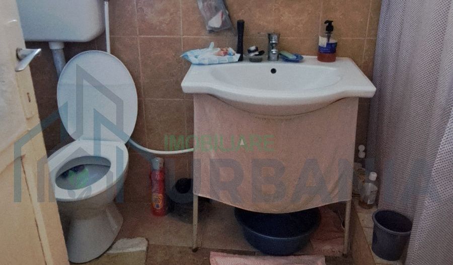 Casă tradițională în sat Bohotin, comuna Răducăneni – 40.000 EUR - Poză 8