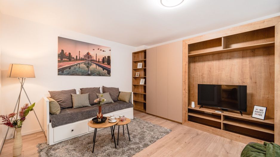 Apartament cu o camera în Piata Unirii cu boxa in CF - Poză 5