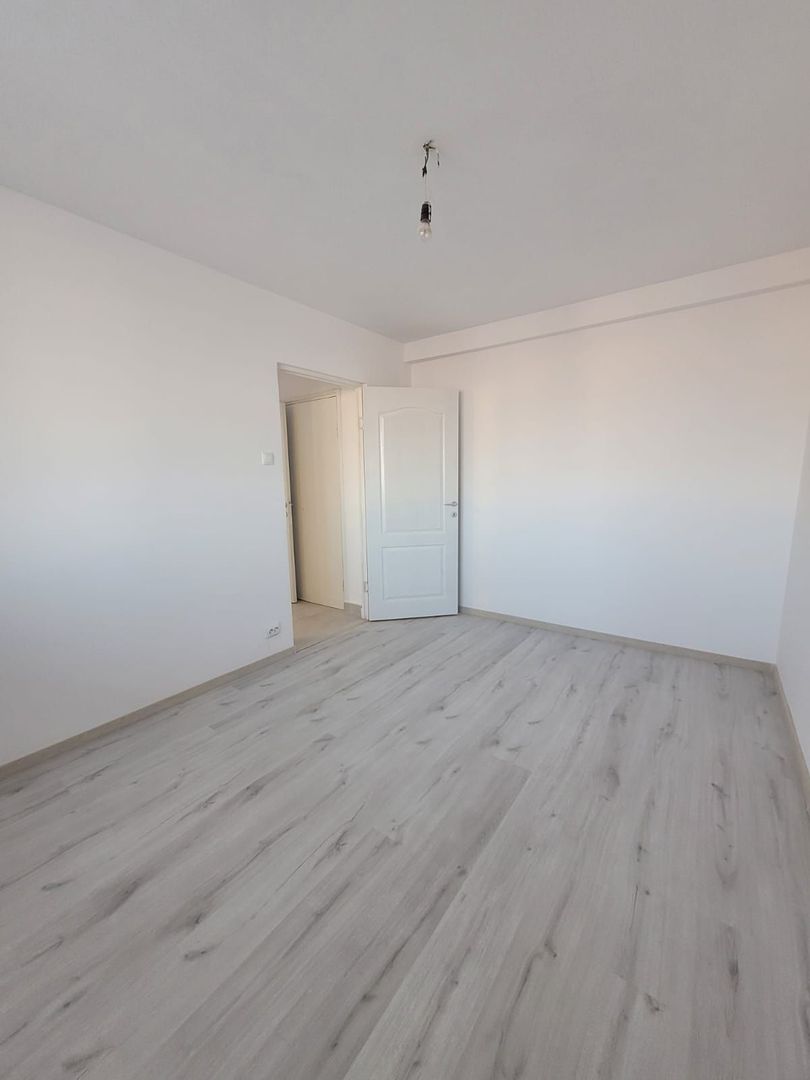 Ocazie! Apartament 2 camere semidecomandat, Gorjului, 51 mp, renovat - Poză 3