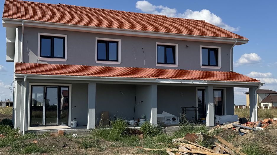 Sacalaz, 1/2 Duplex P+M, 4 Camere,2 Bai,Terasa Acoperita - Poză 3