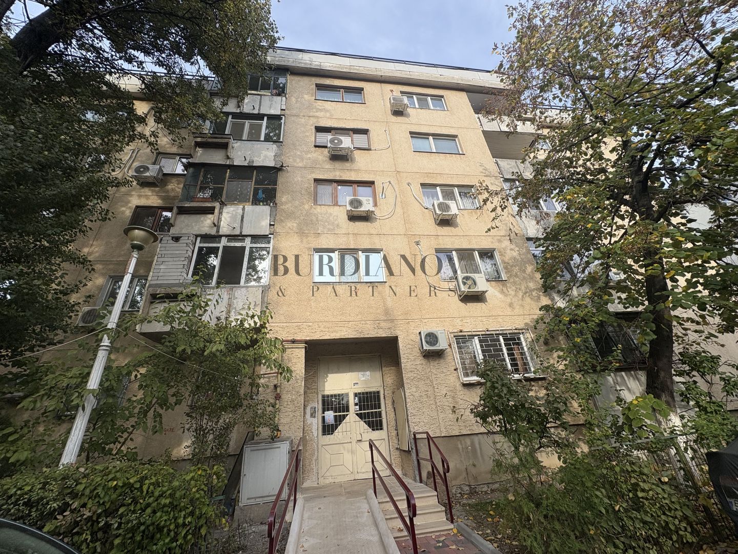Apartament cu 3 camere de vânzare Dristor / Fizicienilor - Poză 19