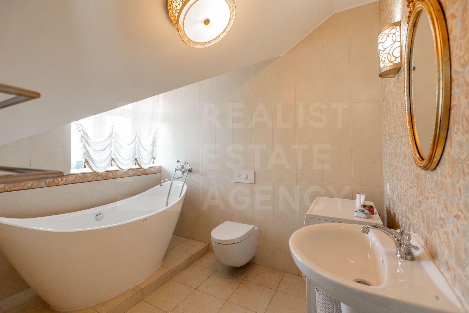 Chirie, apartament, 5 camere, str. Mitropolit Bănulescu-Bodoni, Centru - Poză 17