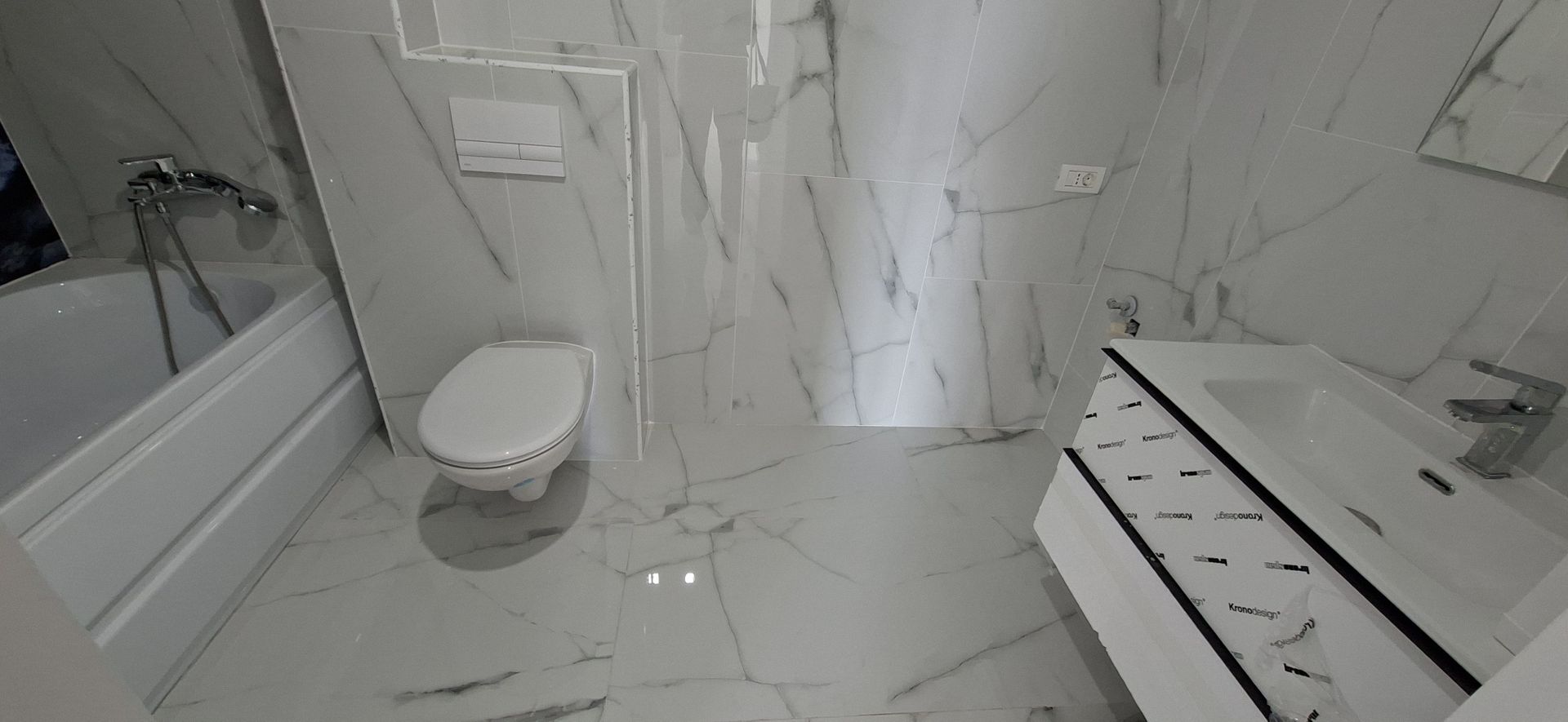 Apartament cu 3 camere si un loc de parcare - Poză 7