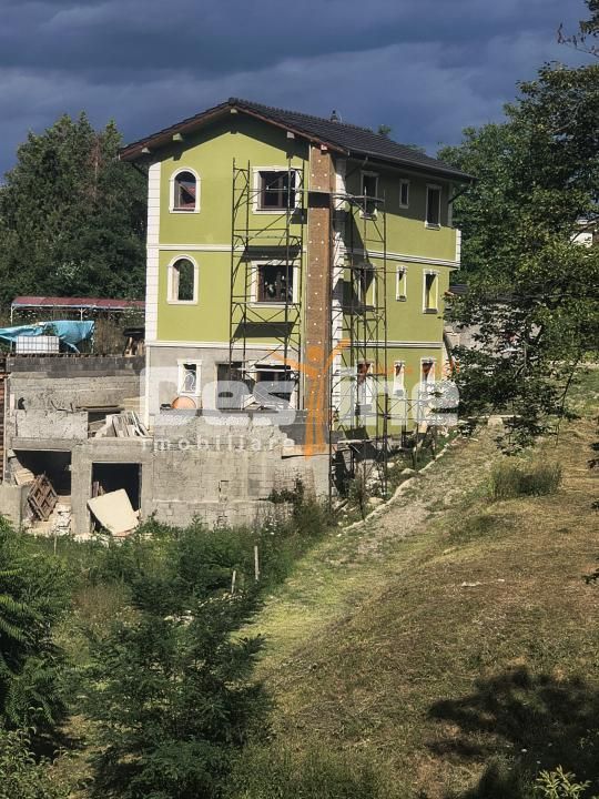 VILĂ DE VÂNZARE ÎN CINCIȘ-HD - Poză 1