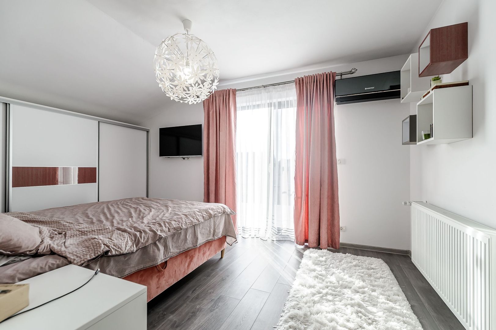Casă modernă, finisaje premium – Vladimirescu, lângă Arad - Poză 7