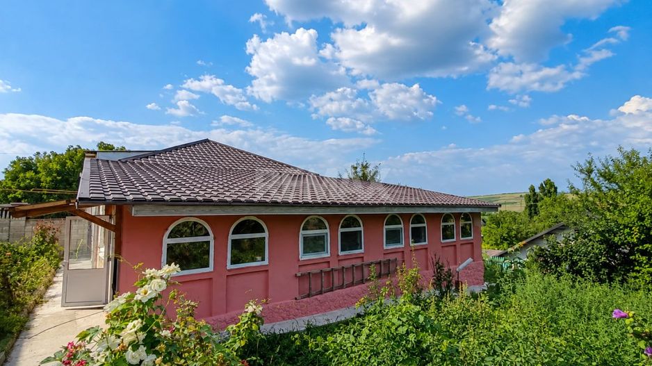 Strășeni.  Apartament la sol cu 3 dormitoare + living, teren și garaj. - Poză 3