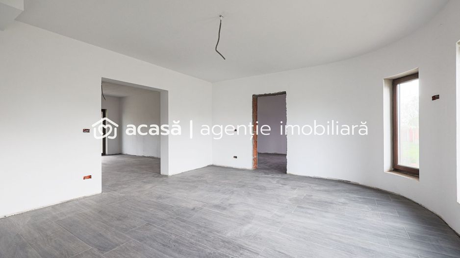 Casă nouă, impunătoare și luminoasă, construită cu griijă la detalii. - Poză 10