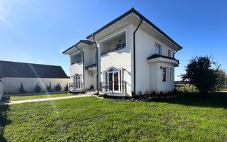 Vânzare casă 5 camere nouă elegantă și spațioasă în Hărman - Poză 1