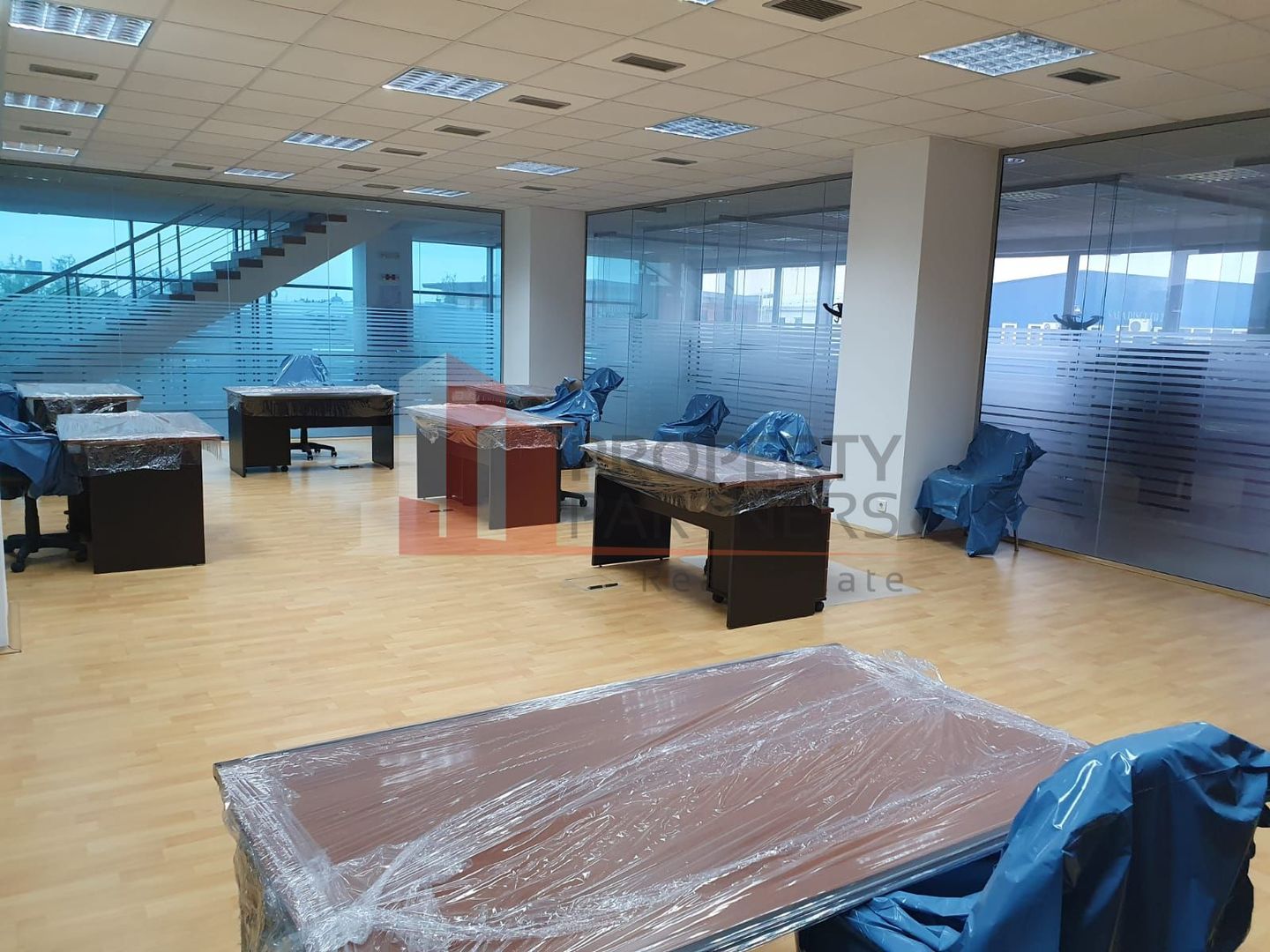 Complex industrial cu cladire de birou reprezentativa - Poză 2