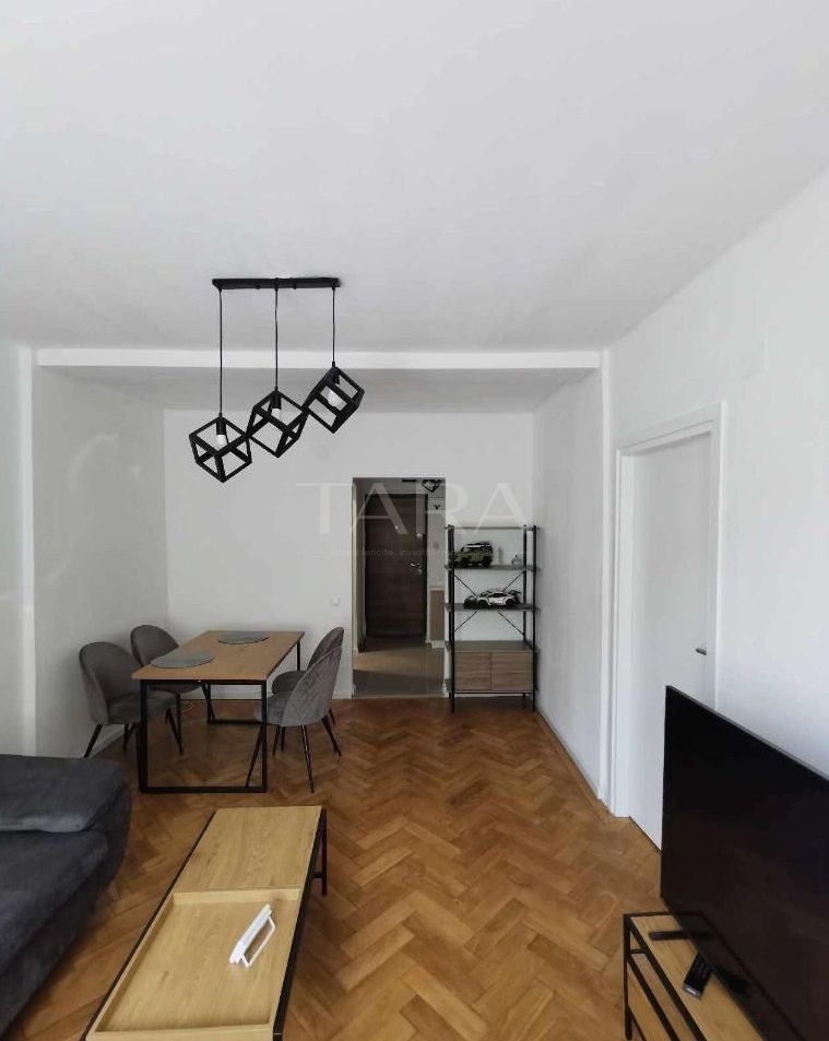 Apartament pozitionat in centrul Clujului Facultatea de Litere. - Poză 3