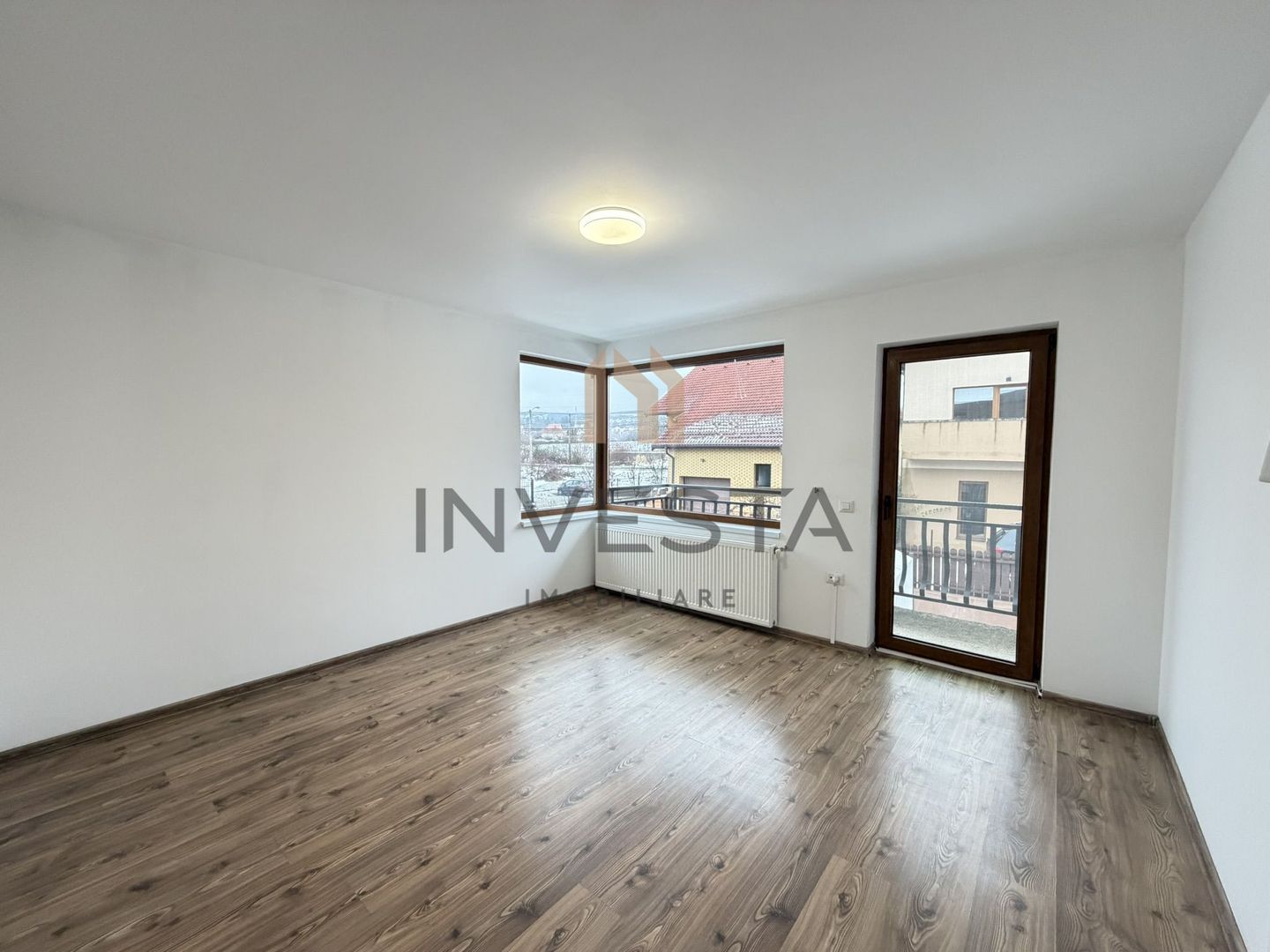 Casa deosebita de inchiriat- zona Mihai Romanul - Poză 20