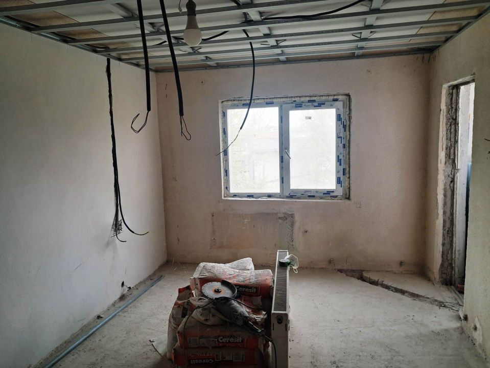 Apartament 3 camere Tg.Jiu - Poză 2