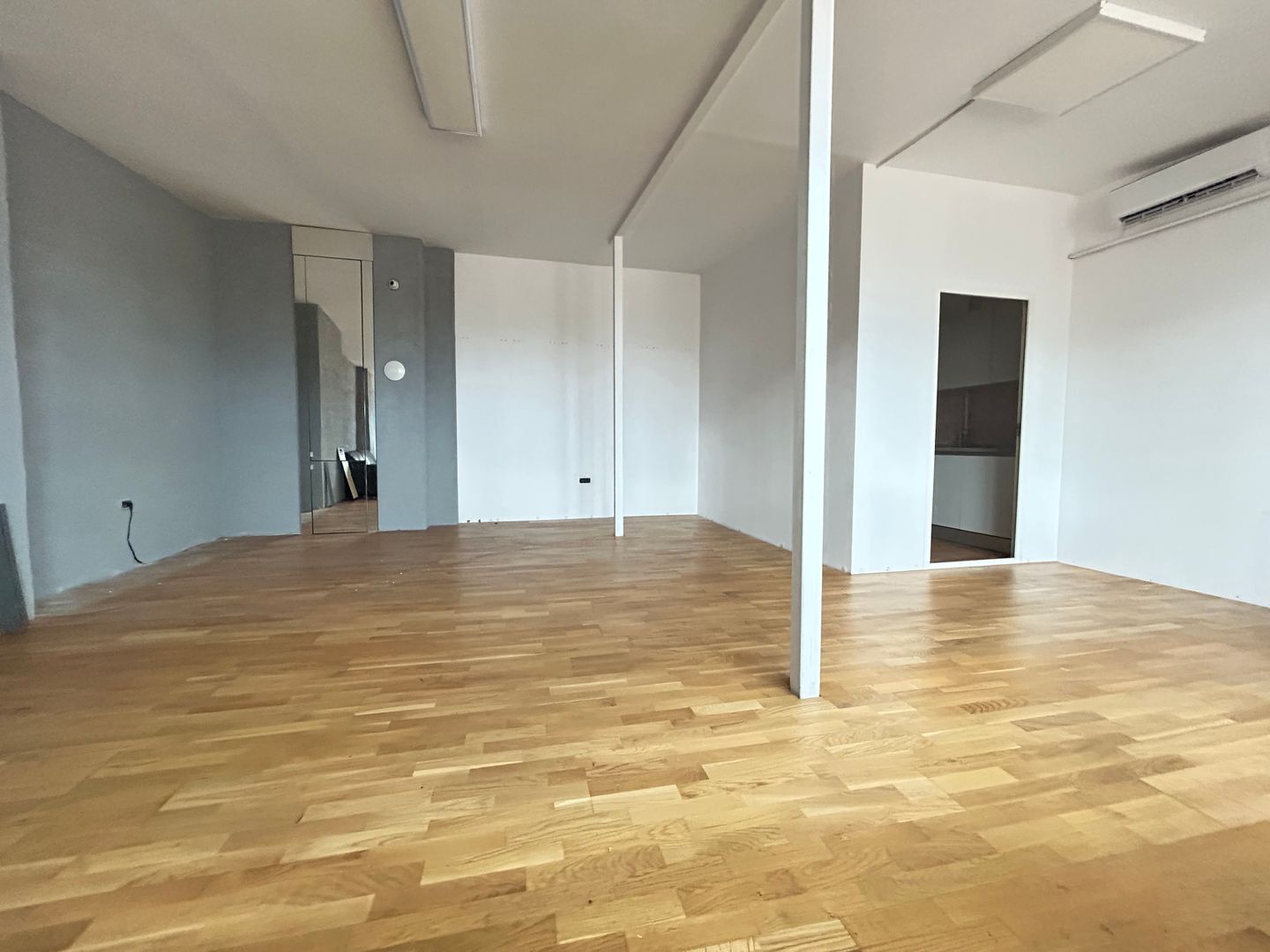 Imobil S+D+P+E+M - Centru - str. Siretului v-a-v de Regina Maria 678mp - Poză 15