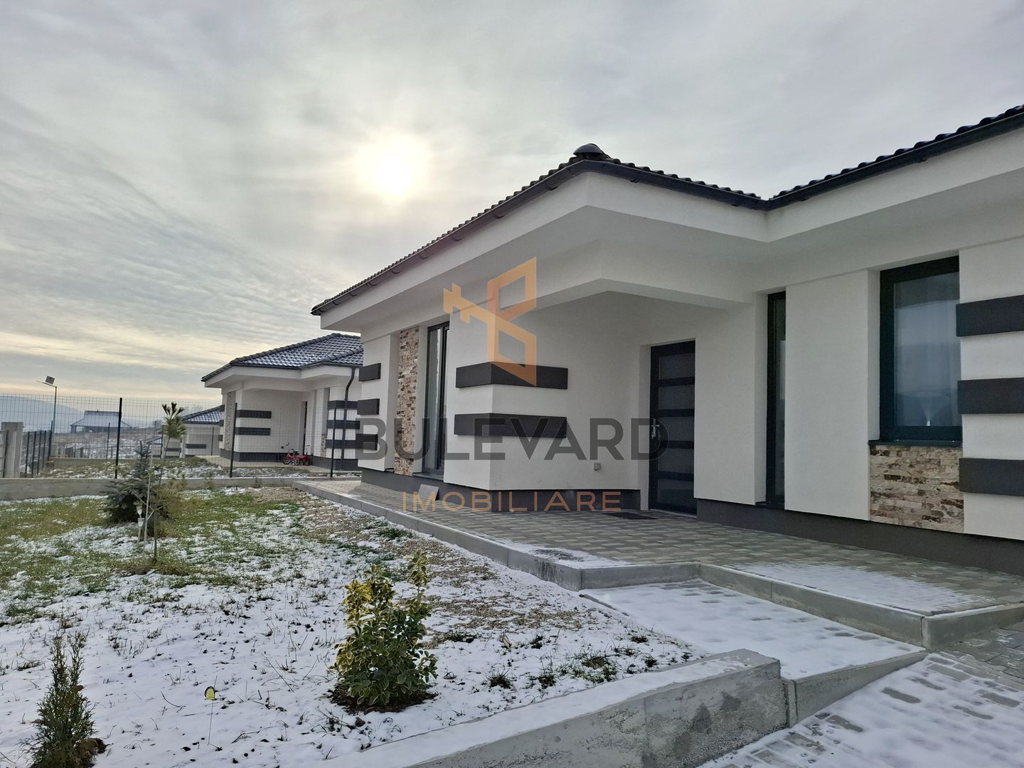 Casa individuala finisata in Corusu! - Poză 2