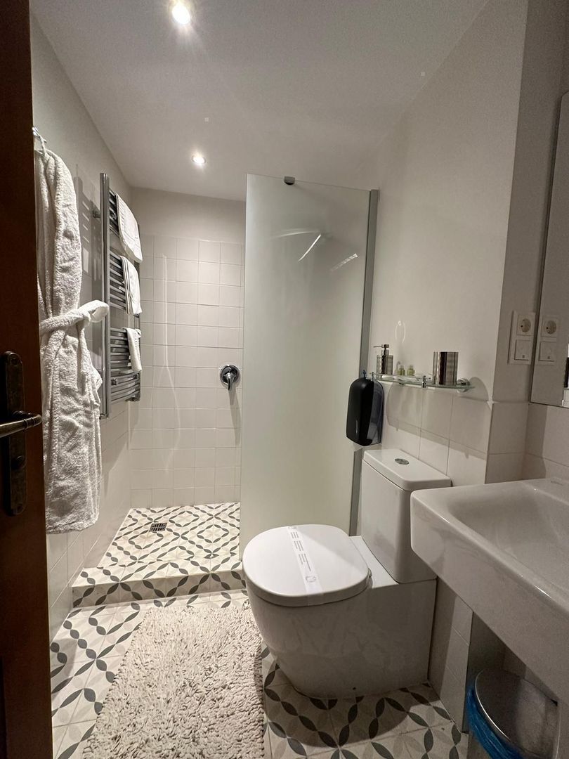 Casa saseasca CRISTIAN,amenajata LUX,pt turism,piscina,curte - Poză 17