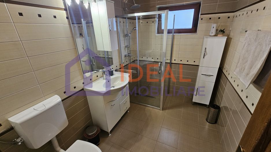 Casă deosebită, cu 5 camere, cu teren de 1132 mp – Cisnădioara - Poză 19