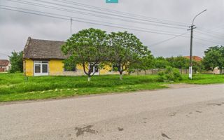 Casă de reabilitat pe teren generos- Comuna Variaș - Poză 2