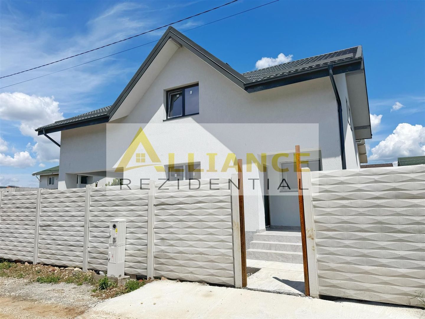 Vila individuala P+M || 4 camere 3 bai ||teren 308mp ||Str. Padurea Craiului - Poză 2