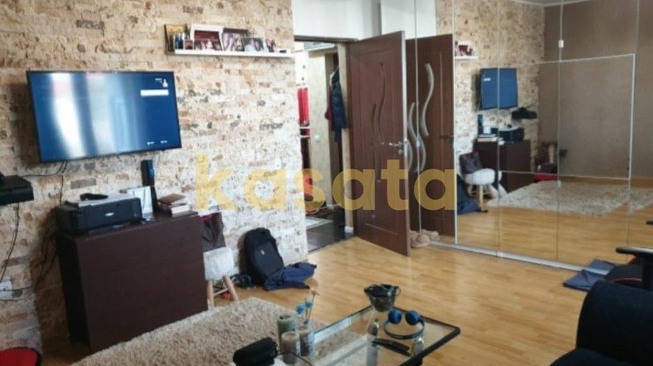 2 camere Bragadiru et.1, curte proprie 70 mp, parcare - Poză 4