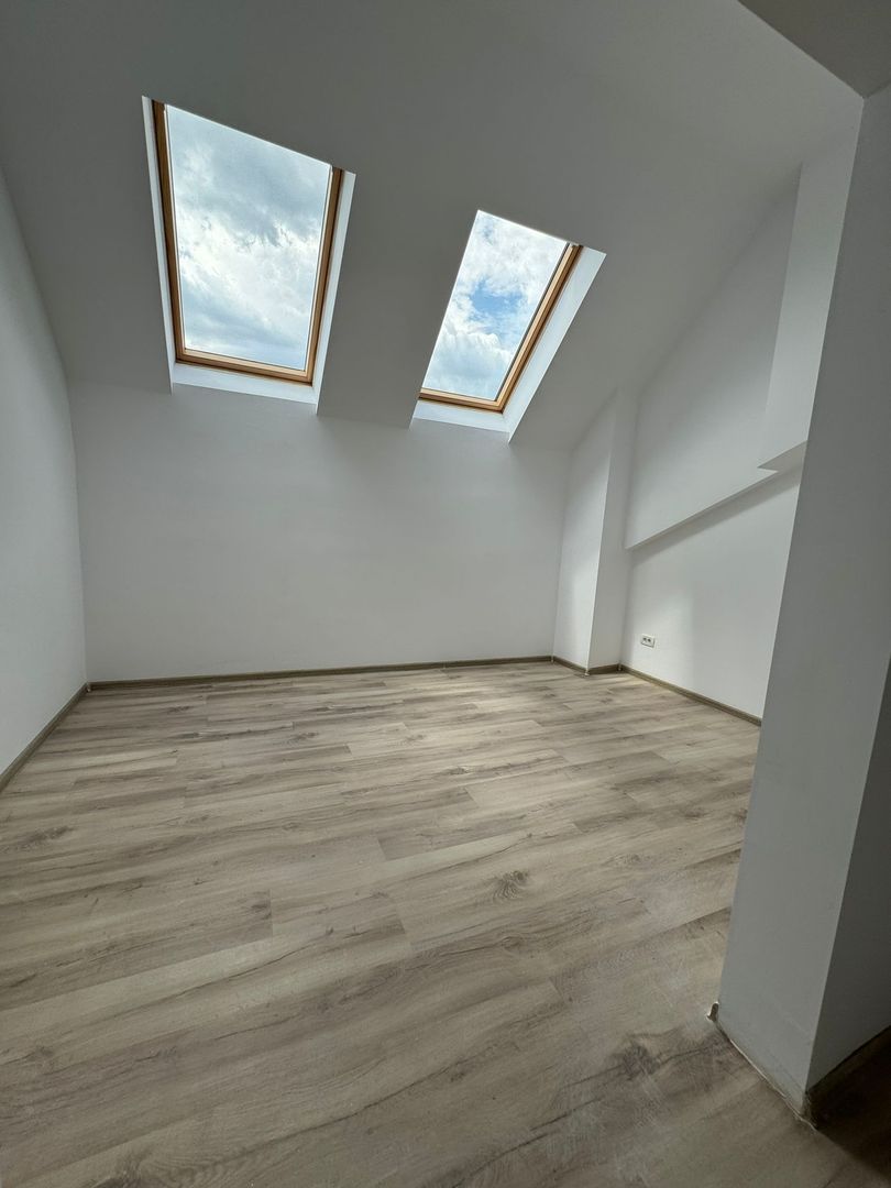 SENZATIONAL! Apartament 4 Camere Decomandate si Terasa  - Berceni - Poză 12