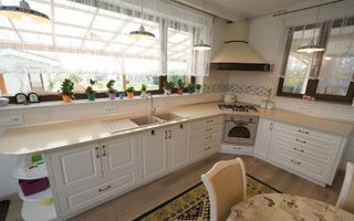 Proprietate premium cu teren de 2.000 mp | Casă 412 mp utili - Poză 2
