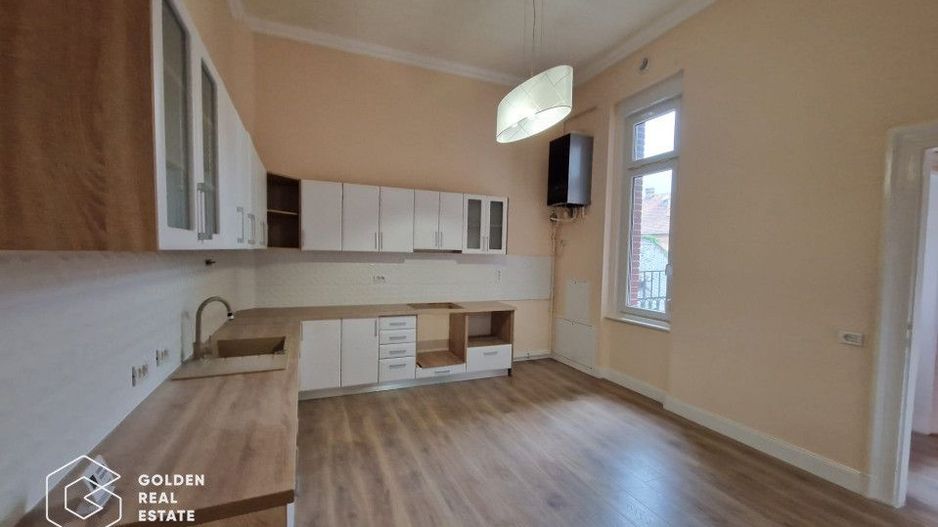 Apartament 5 camere complet renovat, loc de parcare, Palatul Bohus - Poză 4