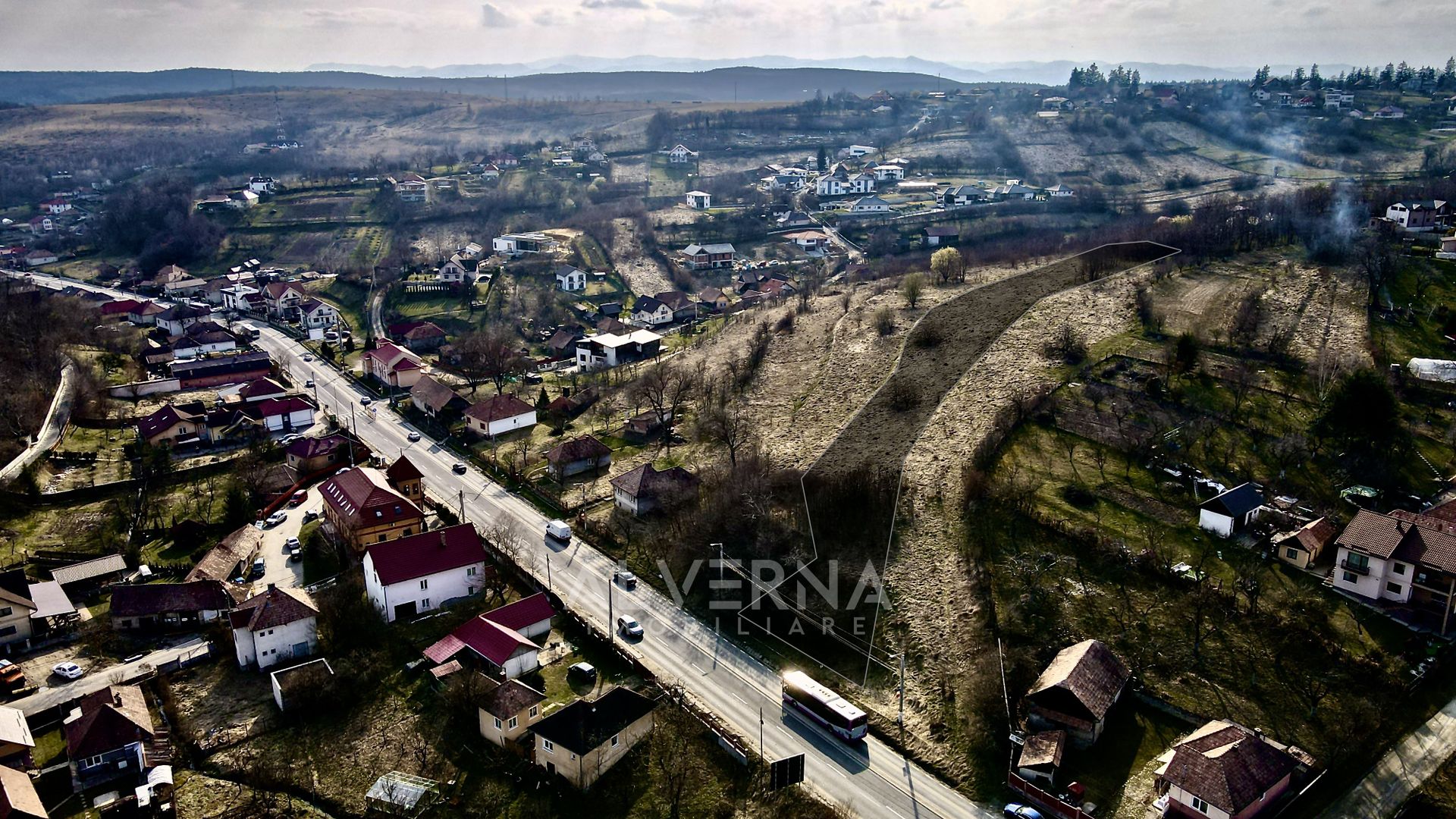 COMISION 0% - Teren intravilan | 4136mp | front 25mp la E81 | Feleacu - Poză 2