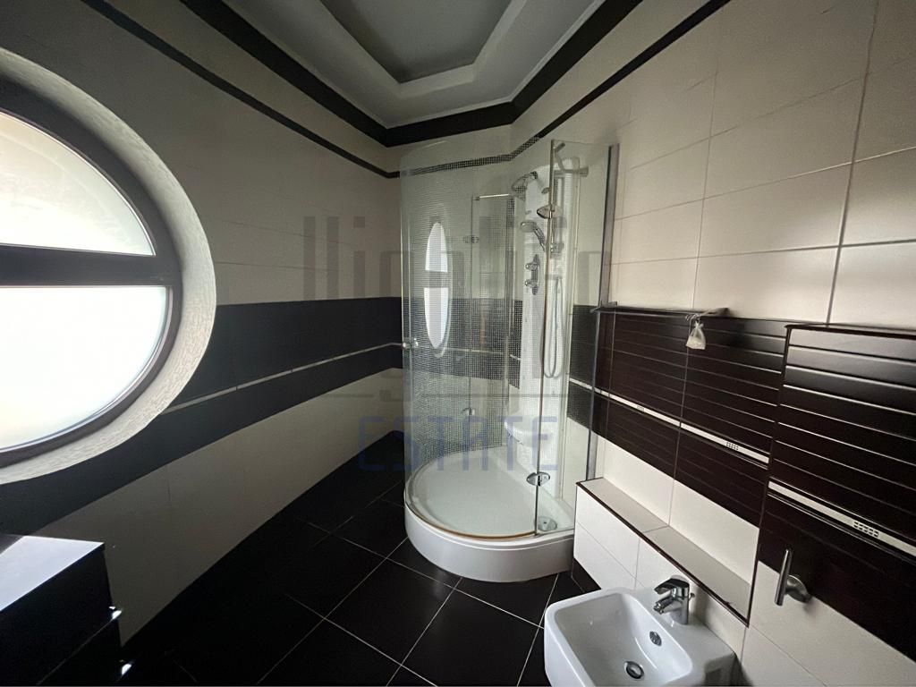 Confort și liniște aproape de școli - Casă privată, disponibilă! - Poză 7