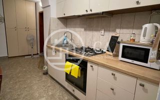 Apartament de închiriat cu 3 camere în Calea Aradului, Oradea - Poză 9