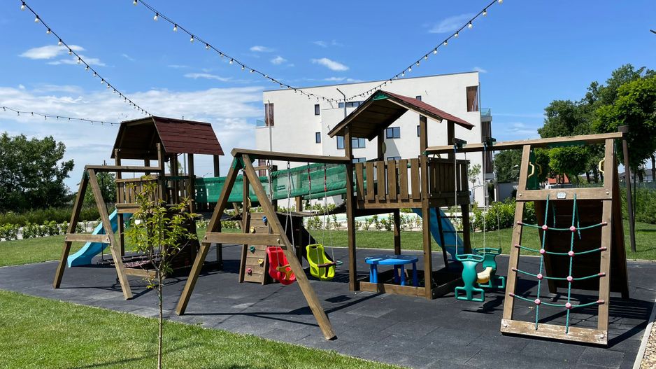 Apartament lux 2 camere mobilat și utilat - Poză 6