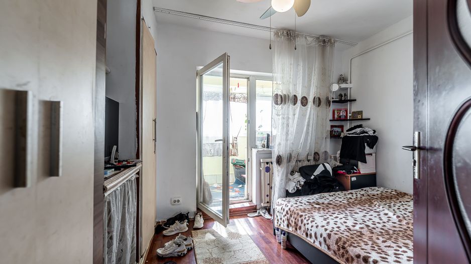 Apartament cu 5 camere pe Splaiul General Gheorghe Magheru, Micălaca - Poză 14