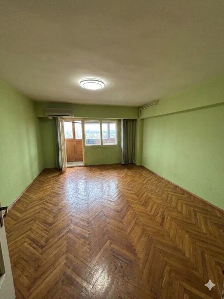 Vânzare Apartament 3 Camere Decomandat Bulevardul Decebal / Piața Alba Iulia - Poză 1