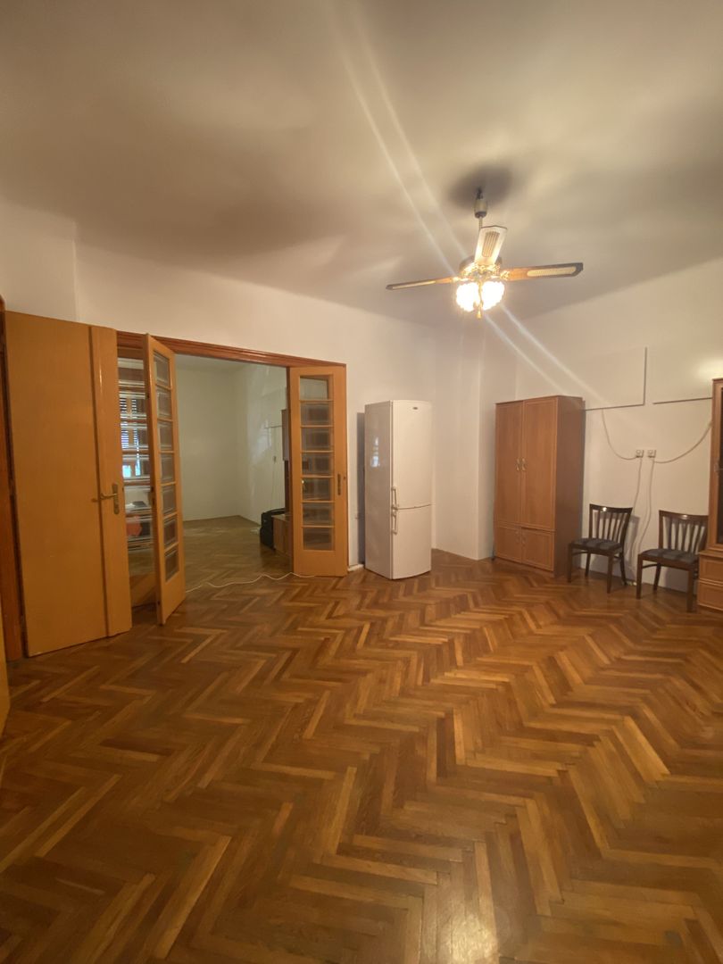 Apartament generos zona Piata 700 - Poză 11