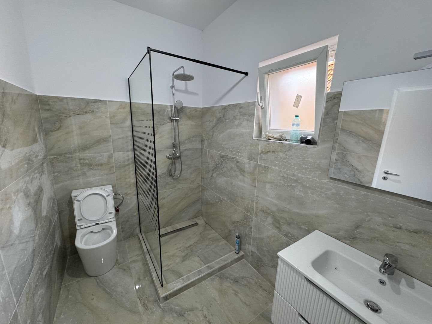 1/2 Duplex Parter Sanmihaiu Roman ,3 Camere,2 Bai,Toate Utilitatile - Poză 7