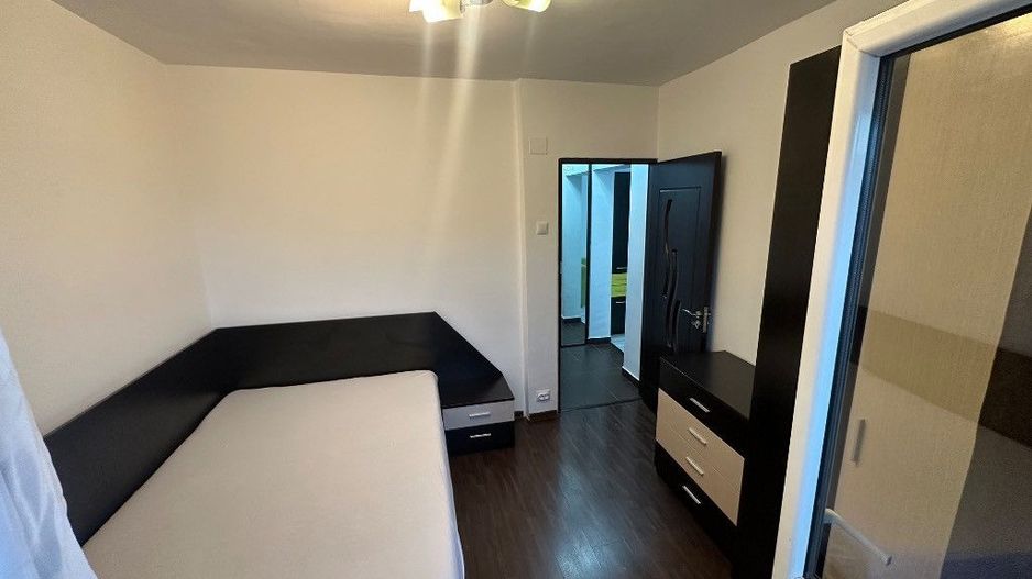 Inchiriez apartament 2 camere - renovat Crangasi - Poză 2