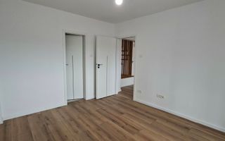 Apartament complet renovat cu scara interioara - Poză 14