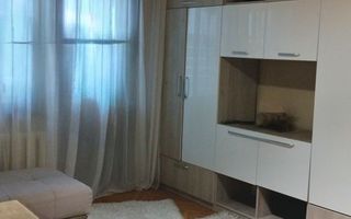 Ap 3 cam, zona Lipovei, etaj 2 - Poză 2