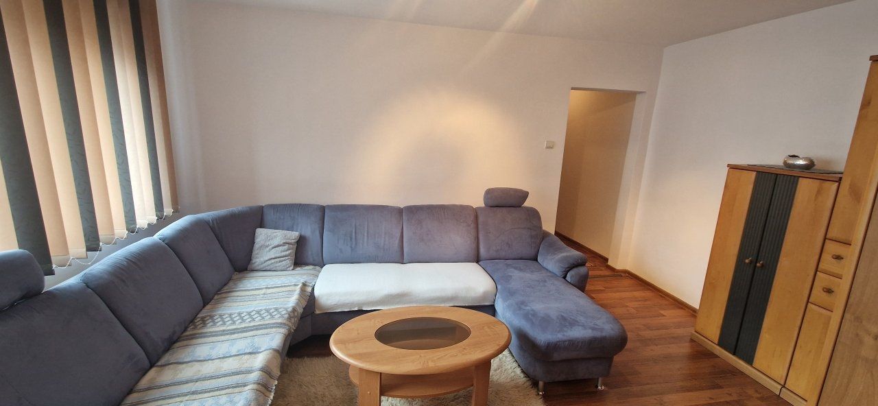 Apartament cu 3 camere de închiriat în zona Moroasa 1 - Poză 1
