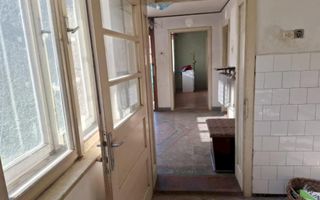 Casa singur in curte - zona Sacele - Poză 9