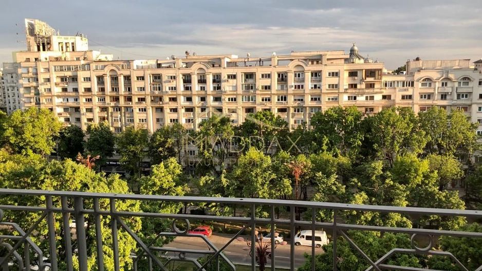 Apartament 2 camere ultracentral // Bulevardul Unirii // vedere Fantani - Poză 17