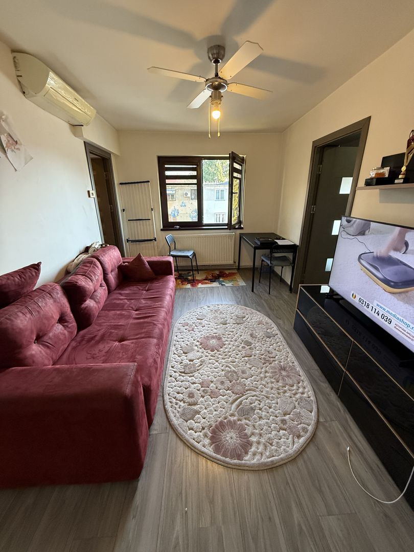 Ap 2 camere renovat - mobilat și utilat complet - Poză 1